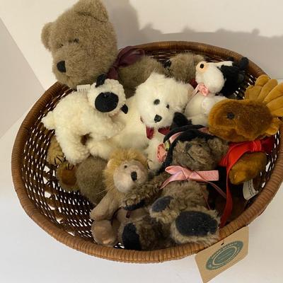 "Boyds" Bears Lot