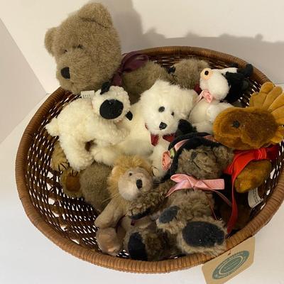 "Boyds" Bears Lot