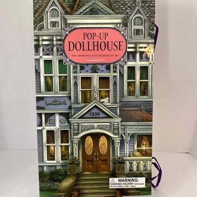 The Metropolitan Museum of Art Pop-Up Doll House Book