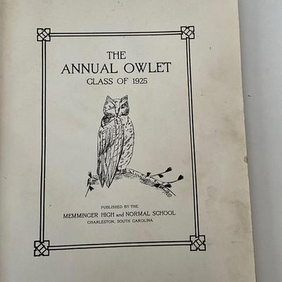 Vintage Year Book Lot