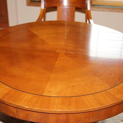 BAKER NEOCLASSICAL STYLE ROUND CHERRY DINING TABLE W/6 CHAIRS