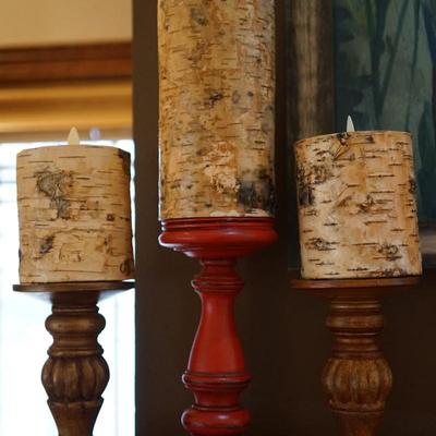 RUSTIC FEEL GROUPING OF WOODEN CARVED CANDEHOLDERS BIRCH BARK WAXED CANDLES