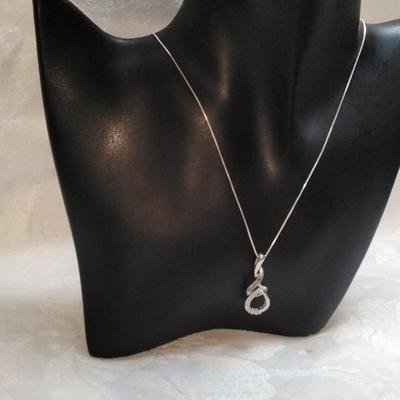 Black/White Diamonds Set In A Unique Pendant 925 17" Necklace