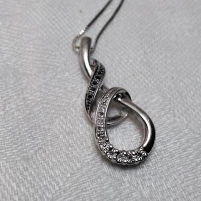 Black/White Diamonds Set In A Unique Pendant 925 17" Necklace