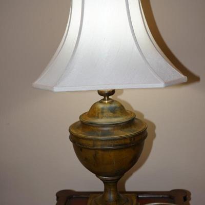 RUSTIC PAINTED WOODEN TABLE LAMP OF URN SHAPE