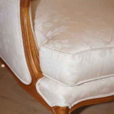 ETHAN ALLEN LOUISV STYLE SIDE CHAIRS ( PAIR) OF WHITE DAMASK STYLE FABRIC