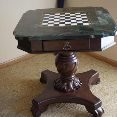 EMPIRE STYLE CHESS TABLE W/INLAY ONYX CHESS BOARD / CARVED BASE