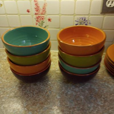 COLORFUL DINNERWARE MADE IN PORTUGAL