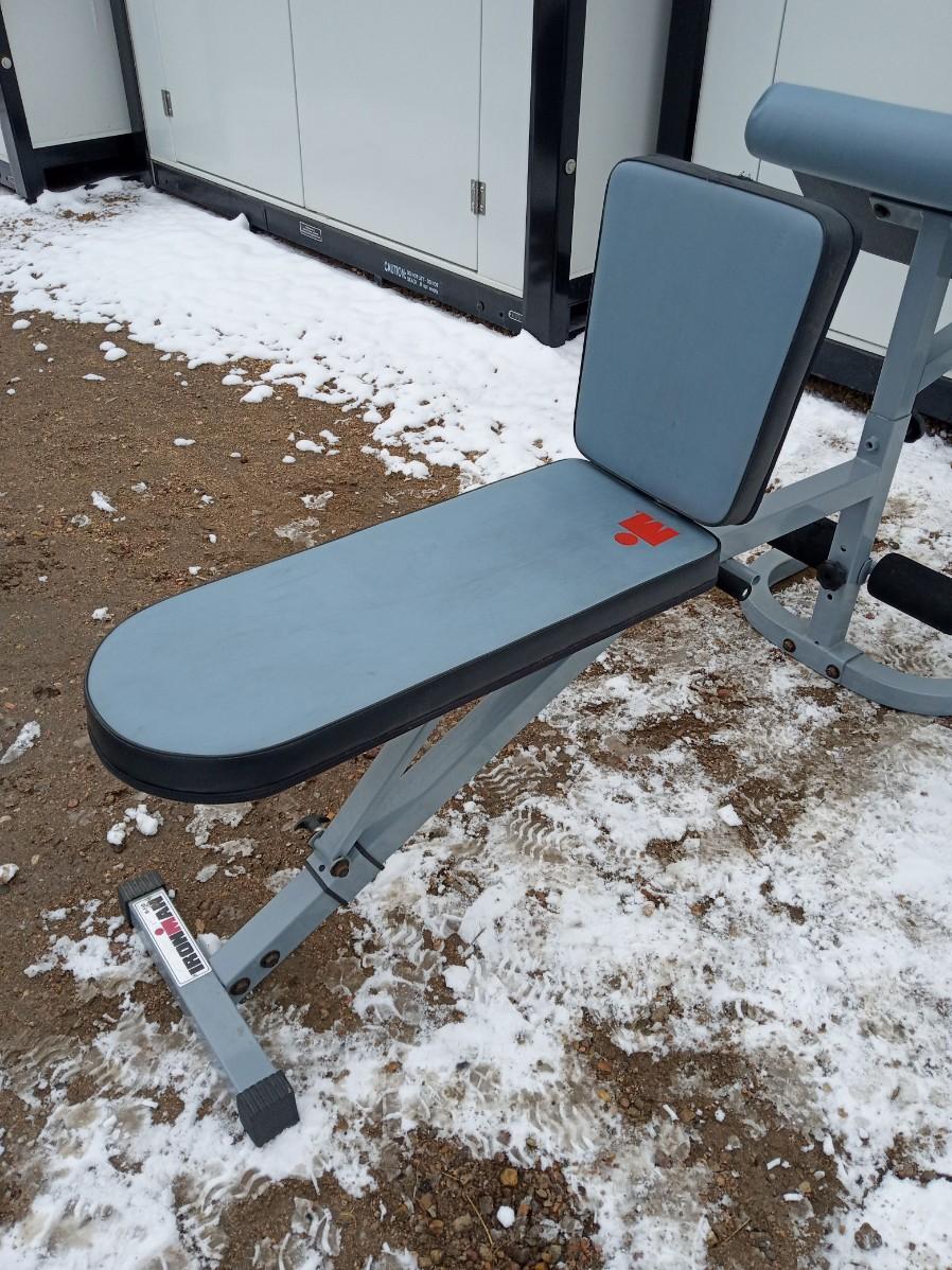 IRONMAN WEIGHT BENCH WITH HAND WEIGHTS