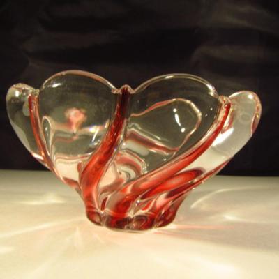 Mikasa Crystal Clear and Red Swirl Candy/Nut Bowl