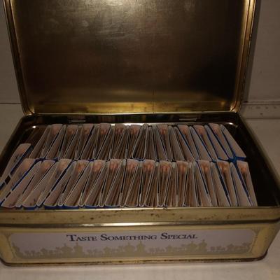 CAMEL SPECIAL LIGHTS TIN 1993 BOOK MATCHES SPECIAL MILD BLEND HINGED TIN