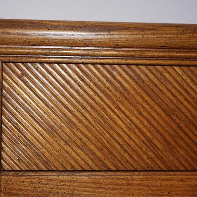 OAK DOUBLE DRESSER W/ MIRROR/CENTER CONCEALED DRAWERS /SIX DRAWERS