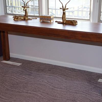 OAK HALL TABLE OF GOOD DESIGN TOP HAS A NICE INLAY- NATURAL FINISH