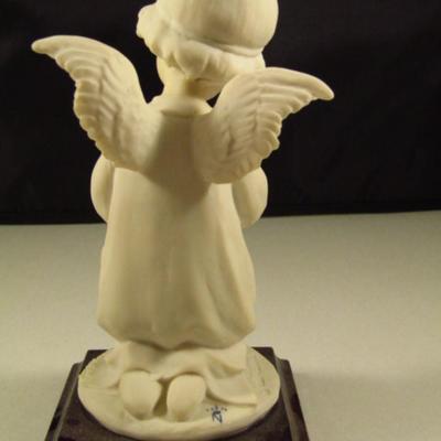 Vintage Giuseppe Armani Kneeling Angel Figurine