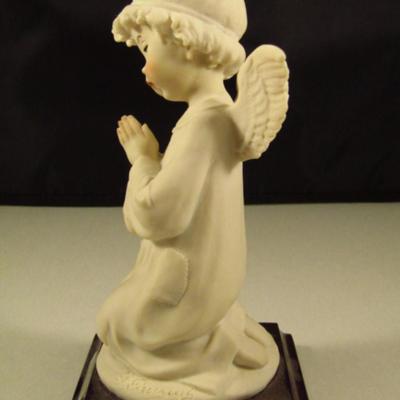 Vintage Giuseppe Armani Kneeling Angel Figurine