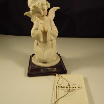 Vintage Giuseppe Armani Kneeling Angel Figurine