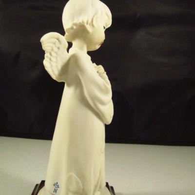 Vintage Giuseppe Armani Angel Figurine