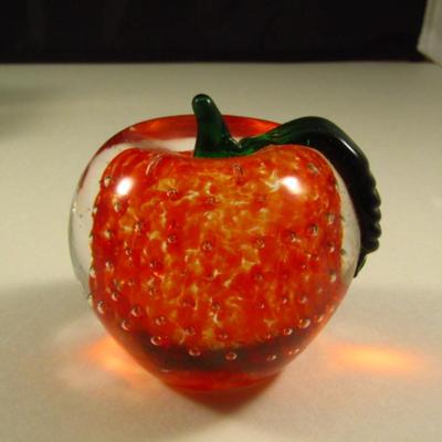 Lenox Art Glass Apple with Controlled Bubbles