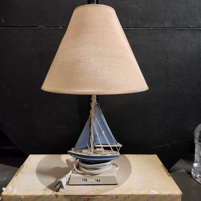 Sail boat lamp