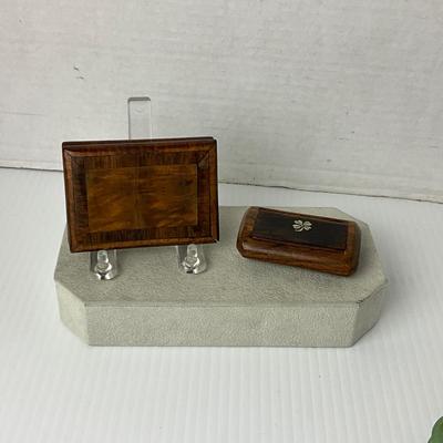 1038 Vintage Wooden Boxes