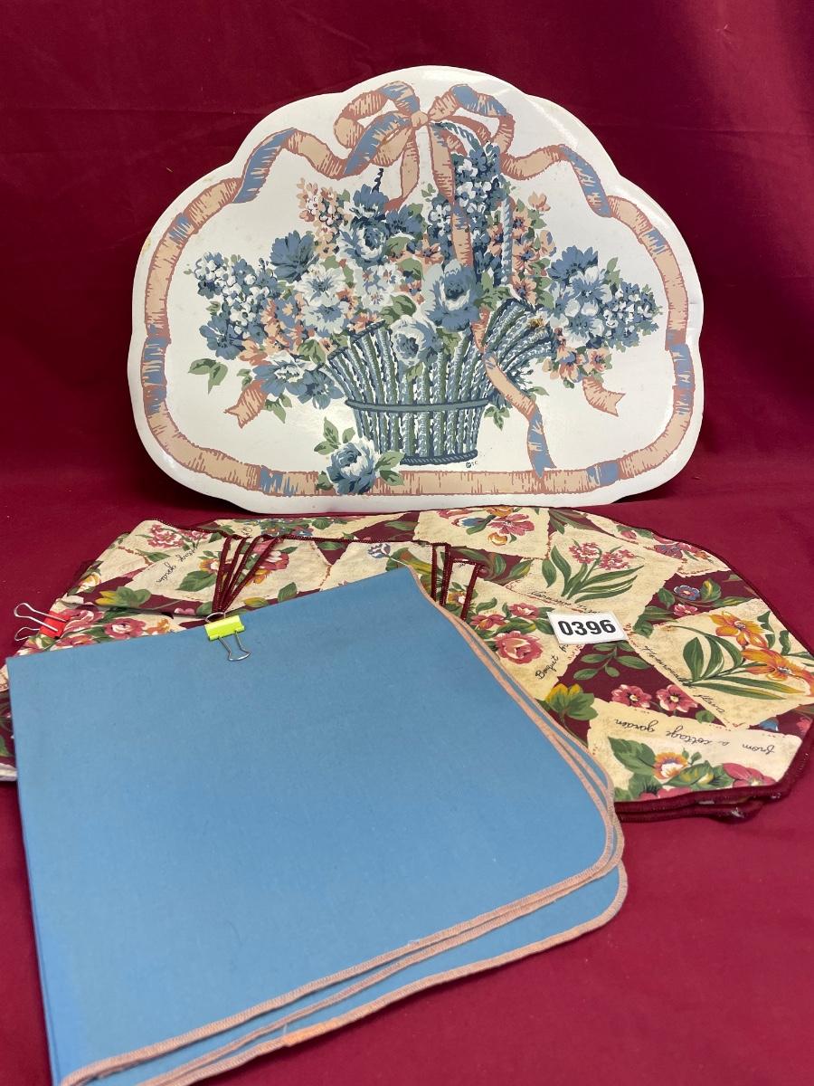 Placemats and napkins