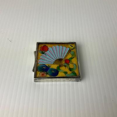 1044 Antique Enamel Asian Inspired Compact