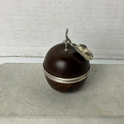1047 Vintage Wooden and Silver Plated Hinged Box