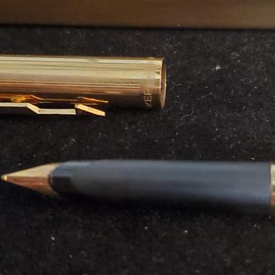 Parker Pen - in a Cross box