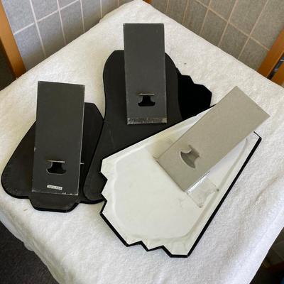 Lot of 4 necklace displays