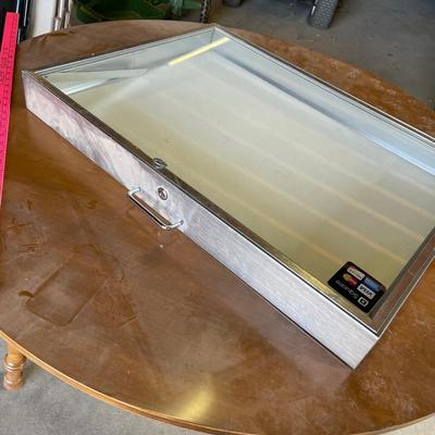 Table top display case
