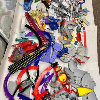 Huge Mixed Lot of Various Hot Wheels Die Cast Car Track Sets
