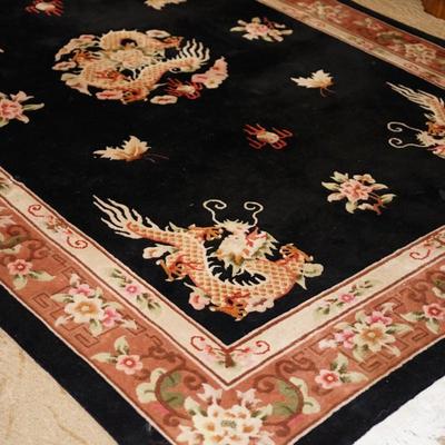 CHINESE MACHINE MADE STYLE AREA RUG / DRAGON DECOR AND OTHER