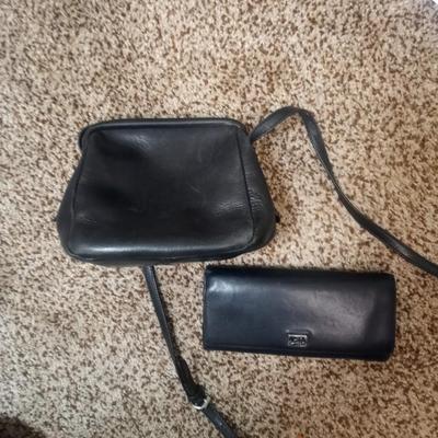 PURSES, BOOTS AND SHOES SIZE 7.5