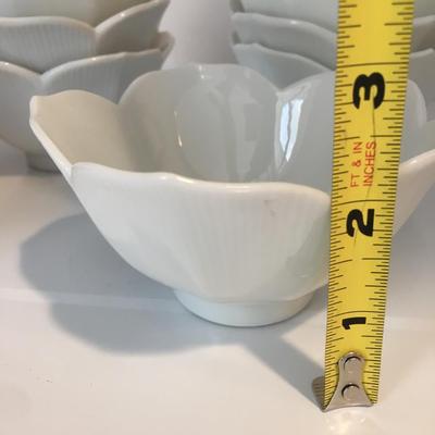 Set of lotus shaped bowls
