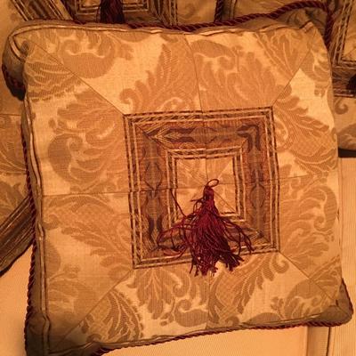 Set of 4 pillows