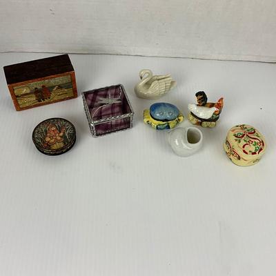 1062 Vintage Small Painted Porcelain, Wood Boxes