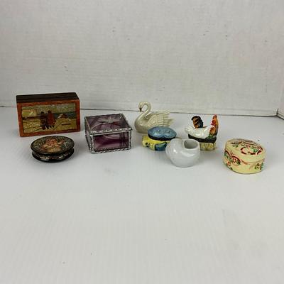 1062 Vintage Small Painted Porcelain, Wood Boxes