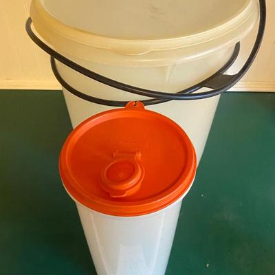 Tupperware Lot