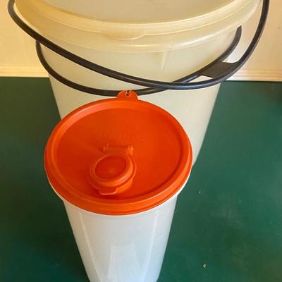 Tupperware Lot