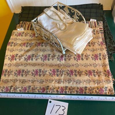 Napkins and Placemats