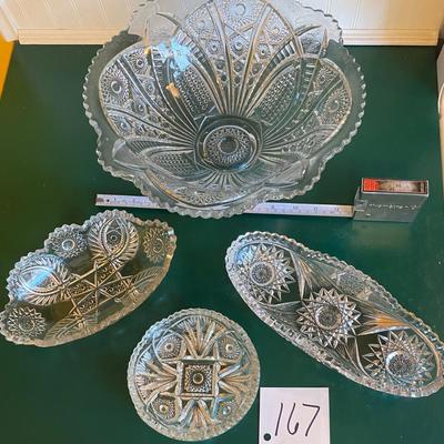 4 Piece Sunburst Pattern Glass
