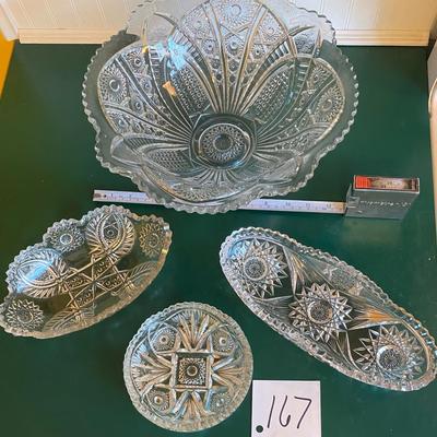 4 Piece Sunburst Pattern Glass