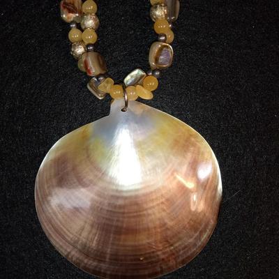 CAROLYN POLLACK ABALONE BEADED NECKLACE