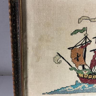 1075 Antique Folk Art Cross stitch