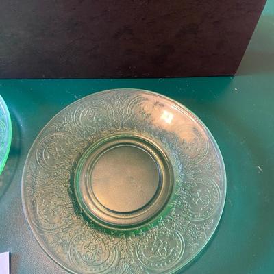 2 Set Green Uranium Plates and Saucers
