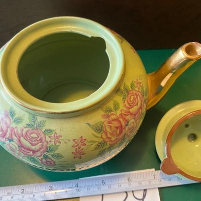Beautiful unmarked Tea Pot