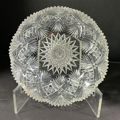 1110 Early American Cut Glass Crystal Bowl