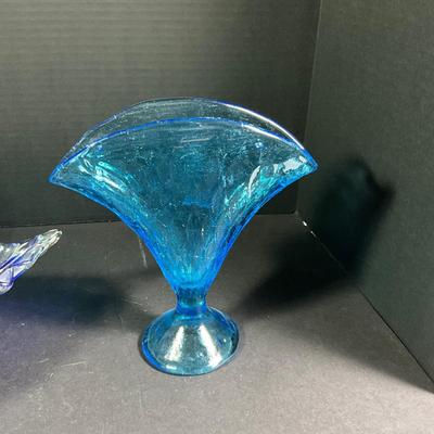 1115 Vintage Murano Glass Blue Peacock Bowl and Blue Glass Fan Vase