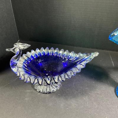 1115 Vintage Murano Glass Blue Peacock Bowl and Blue Glass Fan Vase