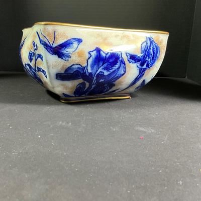 1118 Antique Royal Doulton Flow Blue Bowl